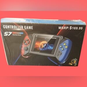The S7 Digital Game Box is a portable, handheld retro gaming console. NEW IN BOX